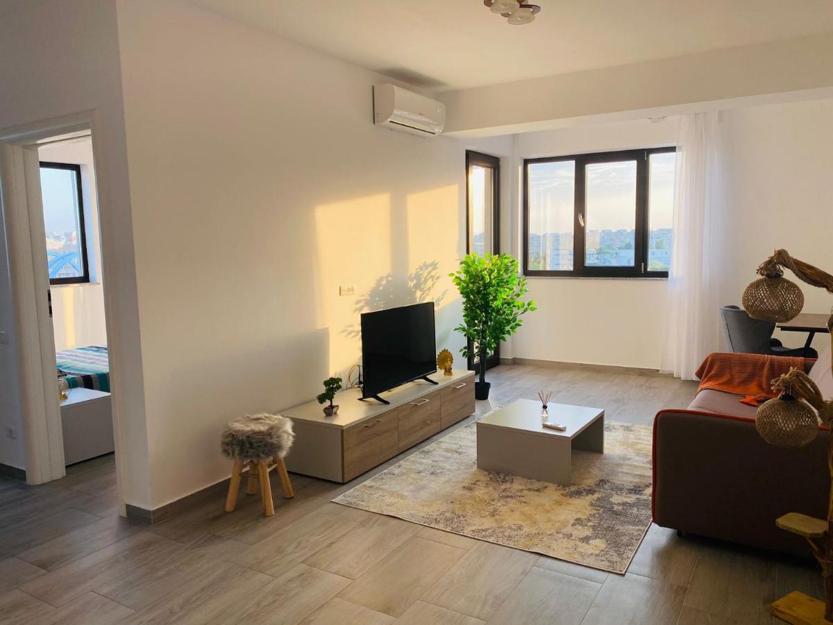 Soho Apartment - City View With Rooftop Garden ブカレスト エクステリア 写真