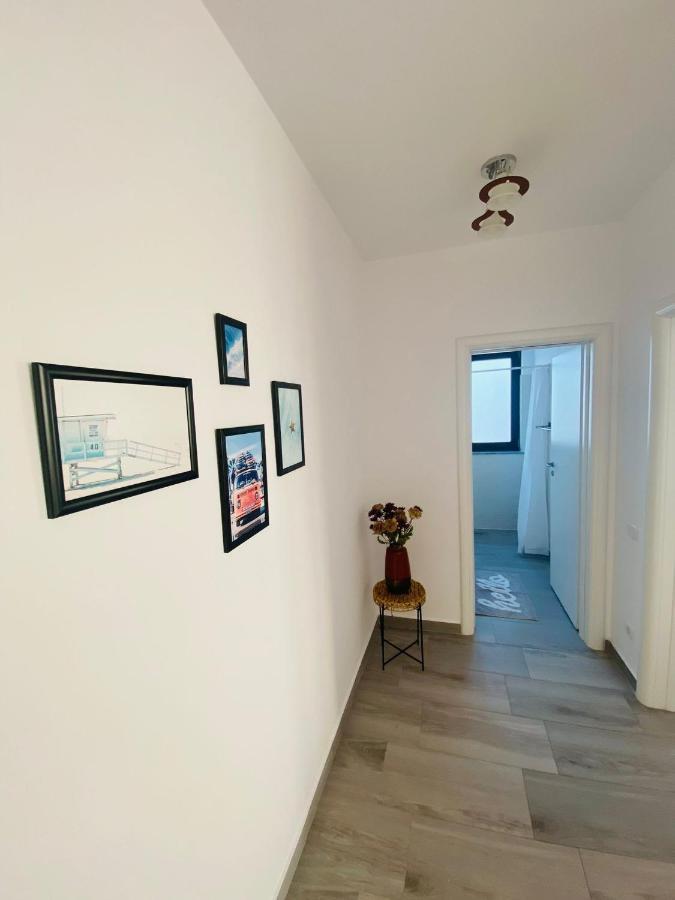 Soho Apartment - City View With Rooftop Garden ブカレスト エクステリア 写真